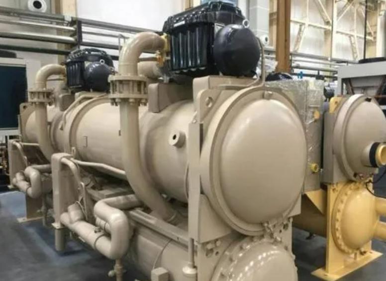 低溫冷水機組性能特點概述 低溫冷水機組性能特點概述